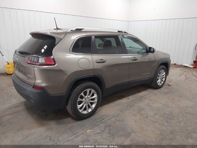 45995430 :رقم المزاد ، 1C4PJMCB1KD412570 vin ، 2019 Jeep Cherokee Latitude 4x4 مزاد بيع
