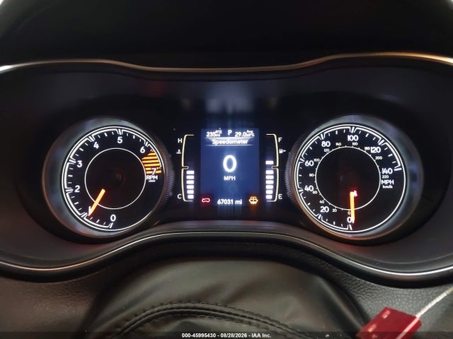 45995430 :رقم المزاد ، 1C4PJMCB1KD412570 vin ، 2019 Jeep Cherokee Latitude 4x4 مزاد بيع