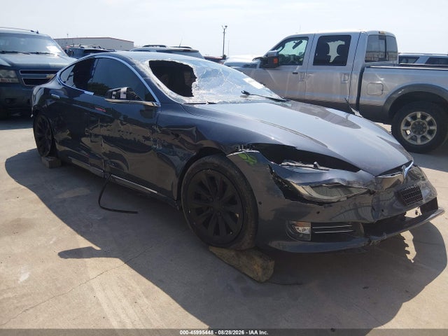 45995448 :رقم المزاد ، 5YJSA1E28GF129069 vin ، 2016 Tesla Model S 60d/70d/75d/85d/90d مزاد بيع