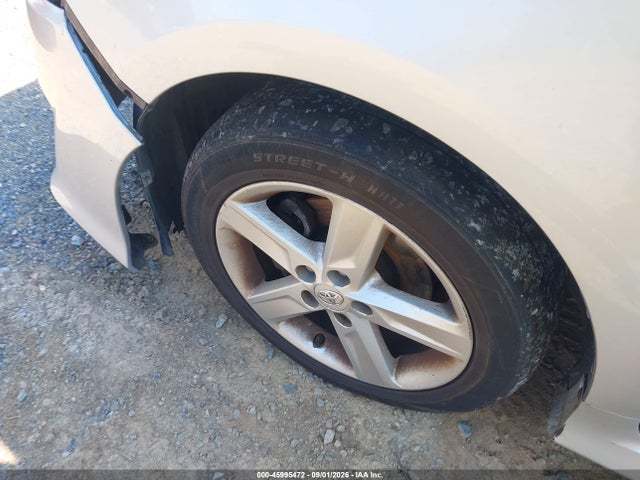 45995472 :رقم المزاد ، 4T1BF1FK2EU389550 vin ، 2014 Toyota Camry Se مزاد بيع