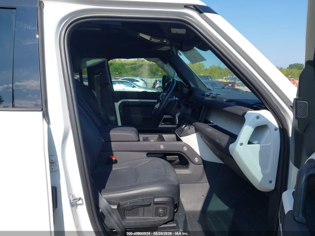 Продажа на аукционе авто 2023 Land Rover Defender 110 S, vin: SALEJ7EX5P2110535, номер лота: 45995524