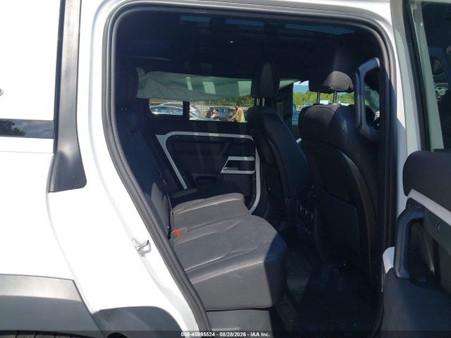 Продажа на аукционе авто 2023 Land Rover Defender 110 S, vin: SALEJ7EX5P2110535, номер лота: 45995524