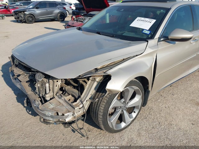 Продажа на аукционе авто 2018 Honda Accord Touring, vin: 1HGCV1F92JA135407, номер лота: 45995534