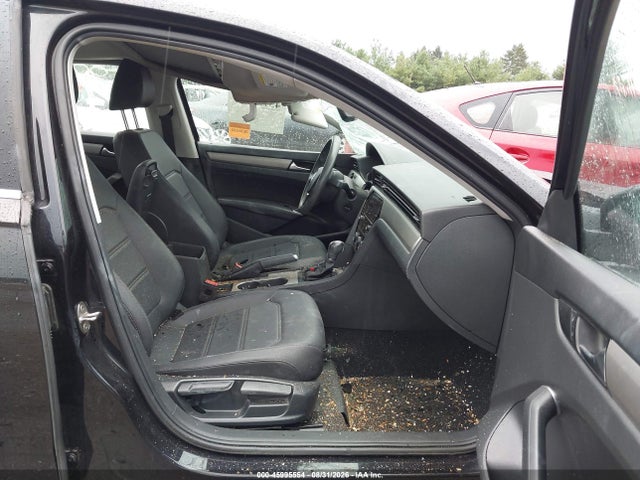 Aukcja sprzedaży 2021 Volkswagen Passat 2.0t Se, vin: 1VWSA7A36MC005258, numer aukcji: 45995554