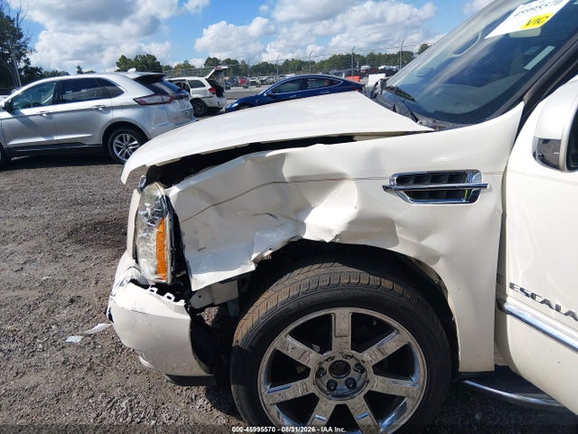 Продаж на аукціоні авто 2008 Cadillac Escalade Esv Standard, vin: 1GYFK66858R236570, номер лоту: 45995570