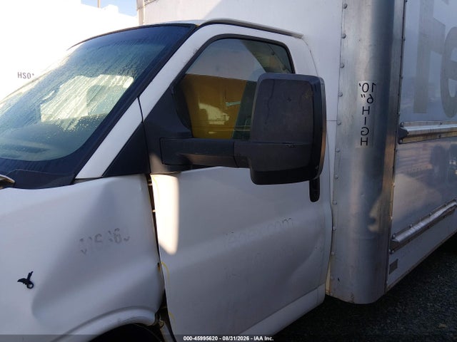 45995620 :رقم المزاد ، 1GD374CG8D1183345 vin ، 2013 Gmc Savana Cutaway 3500 مزاد بيع