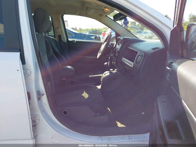 Продажа на аукционе авто 2016 Jeep Compass Sport, vin: 1C4NJDBB3GD596426, номер лота: 45995645