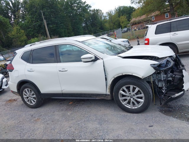 2020 Nissan Rogue Sv Fwd მანქანა იყიდება აუქციონზე, vin: JN8AT2MT7LW004712, აუქციონის ნომერი: 45995681