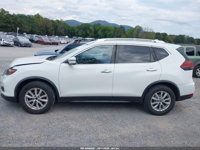 2020 Nissan Rogue Sv Fwd მანქანა იყიდება აუქციონზე, vin: JN8AT2MT7LW004712, აუქციონის ნომერი: 45995681