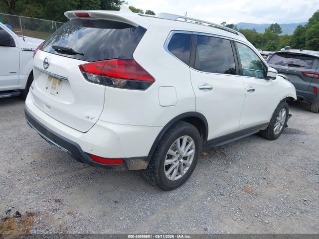 2020 Nissan Rogue Sv Fwd მანქანა იყიდება აუქციონზე, vin: JN8AT2MT7LW004712, აუქციონის ნომერი: 45995681