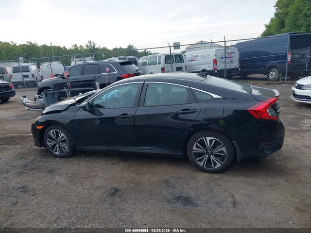 Продаж на аукціоні авто 2017 Honda Civic Ex-t, vin: 2HGFC1F3XHH656983, номер лоту: 45995684