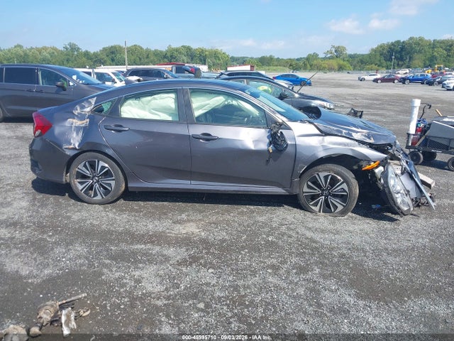 45995710 :رقم المزاد ، JHMFC1F33JX031582 vin ، 2018 Honda Civic Ex-t مزاد بيع