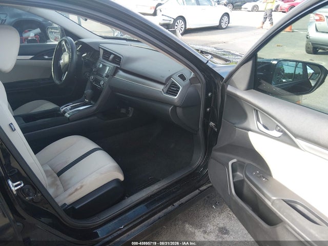 45995719 :رقم المزاد ، 19XFC2F58GE204479 vin ، 2016 Honda Civic Lx مزاد بيع
