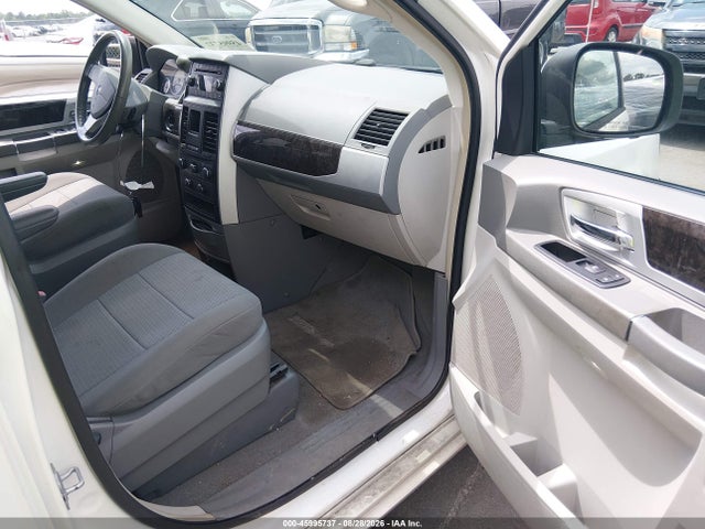 45995737 :رقم المزاد ، 2D4RN5D19AR280990 vin ، 2010 Dodge Grand Caravan Sxt مزاد بيع