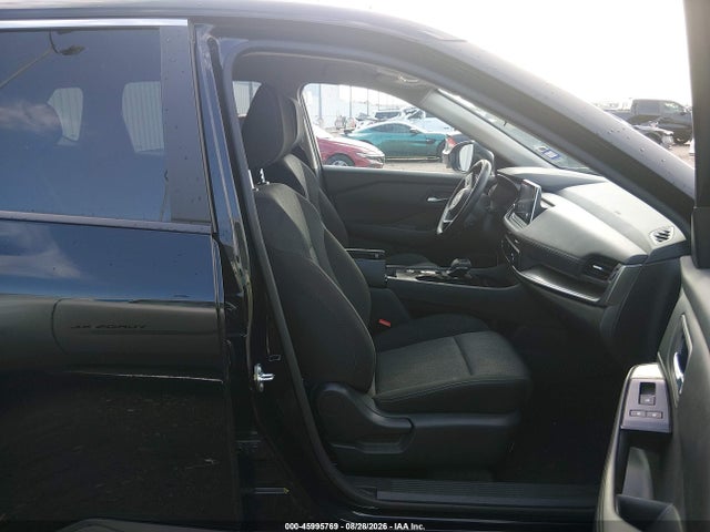 5N1BT3BA2RC691577 Nissan Rogue Sv Fwd