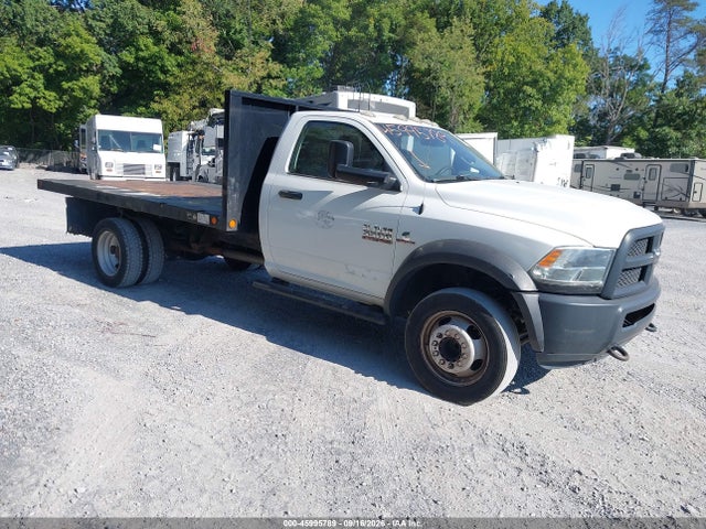 45995789 :رقم المزاد ، 3C7WRMBL9EG216935 vin ، 2014 Ram 5500 Chassis Tradesman/slt مزاد بيع