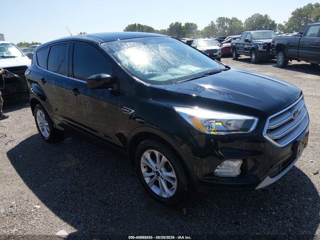 2017 Ford Escape Se მანქანა იყიდება აუქციონზე, vin: 1FMCU9GD0HUE50374, აუქციონის ნომერი: 45995850