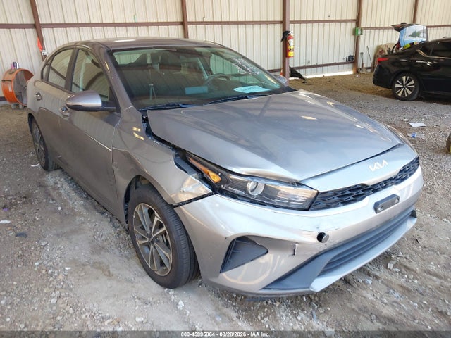 45995864 :رقم المزاد ، 3KPF24AD9RE738509 vin ، 2024 Kia Forte Lxs مزاد بيع