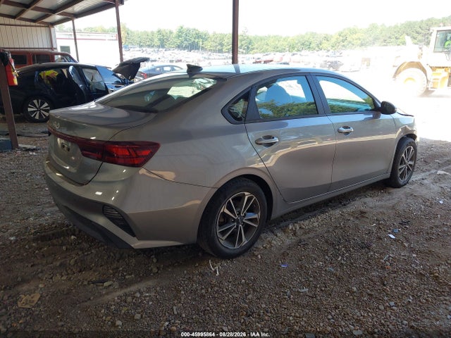 45995864 :رقم المزاد ، 3KPF24AD9RE738509 vin ، 2024 Kia Forte Lxs مزاد بيع