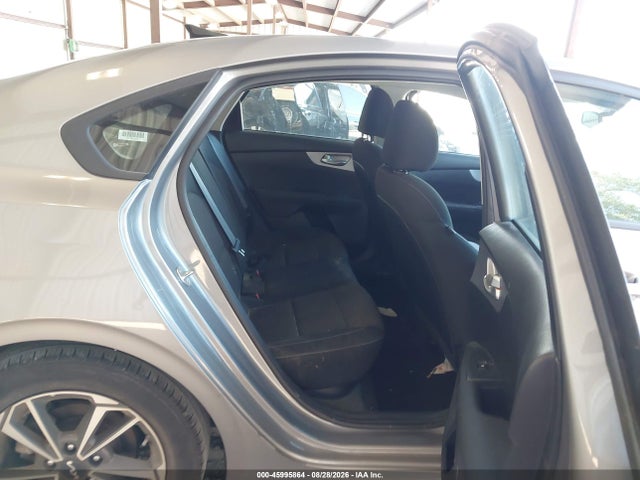 45995864 :رقم المزاد ، 3KPF24AD9RE738509 vin ، 2024 Kia Forte Lxs مزاد بيع