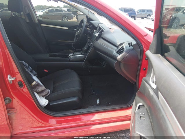 45995879 :رقم المزاد ، 2HGFC2F5XJH601057 vin ، 2018 Honda Civic Lx مزاد بيع