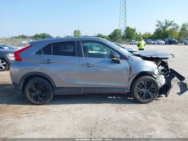 2018 Mitsubishi Eclipse Cross Le მანქანა იყიდება აუქციონზე, vin: JA4AT4AA5JZ070479, აუქციონის ნომერი: 45995924