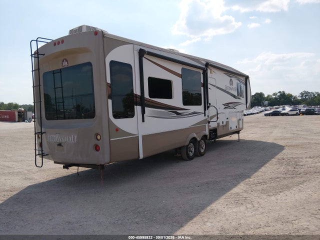 Продажа на аукционе авто 2012 Redwood Other, vin: 4V0FC3620CR002106, номер лота: 45995932