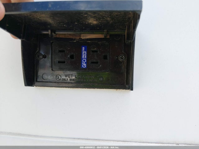 Продажа на аукционе авто 2012 Redwood Other, vin: 4V0FC3620CR002106, номер лота: 45995932