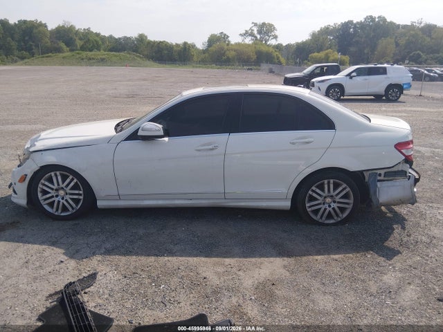 Продаж на аукціоні авто 2009 Mercedes-benz C 300 Luxury 4matic/sport 4matic, vin: WDDGF81X19F261340, номер лоту: 45995946