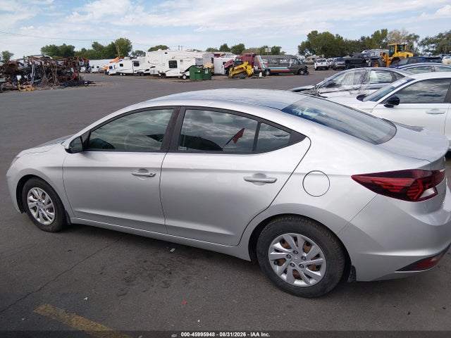 Hyundai ELANTRA SE 2019 5NPD74LF4KH448221 Image 14