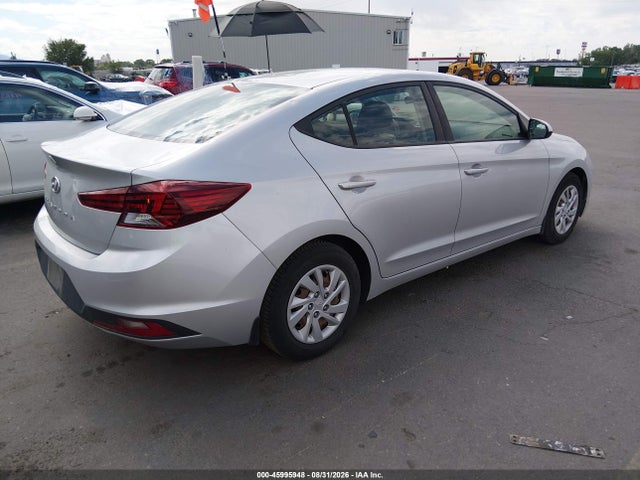 Hyundai ELANTRA SE 2019 5NPD74LF4KH448221 Image 4
