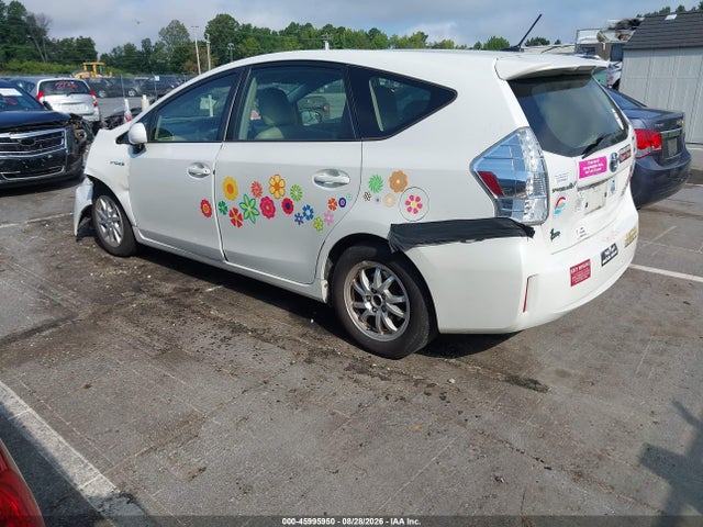 Продаж на аукціоні авто 2013 Toyota Prius V Three, vin: JTDZN3EU7D3208550, номер лоту: 45995950