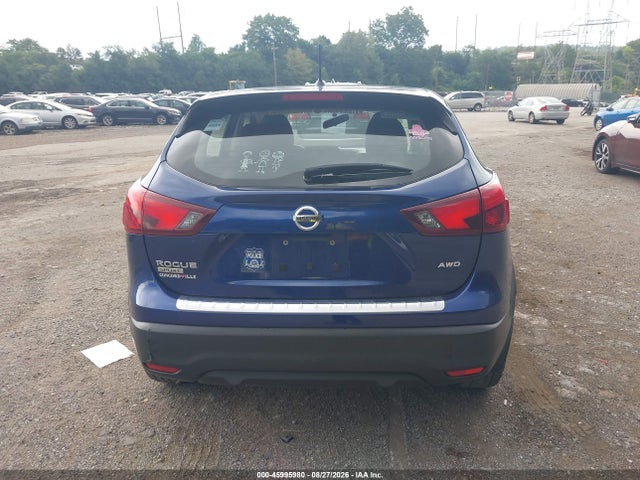 2017 Nissan Rogue Sport S მანქანა იყიდება აუქციონზე, vin: JN1BJ1CR2HW104815, აუქციონის ნომერი: 45995980