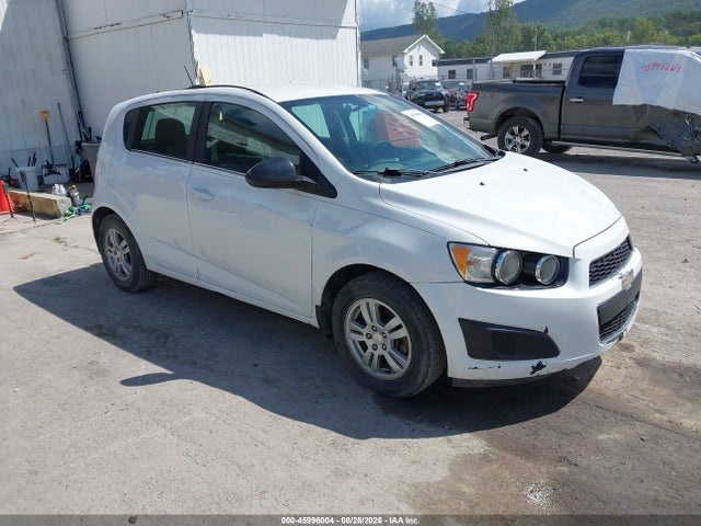 2015 Chevrolet Sonic Lt Manual მანქანა იყიდება აუქციონზე, vin: 1G1JD6SH5F4181301, აუქციონის ნომერი: 45996004