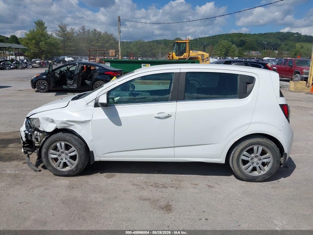 2015 Chevrolet Sonic Lt Manual მანქანა იყიდება აუქციონზე, vin: 1G1JD6SH5F4181301, აუქციონის ნომერი: 45996004