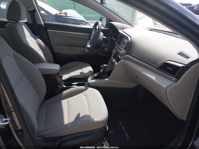 Продажа на аукционе авто 2020 Hyundai Elantra Se, vin: 5NPD74LF2LH613863, номер лота: 45996098