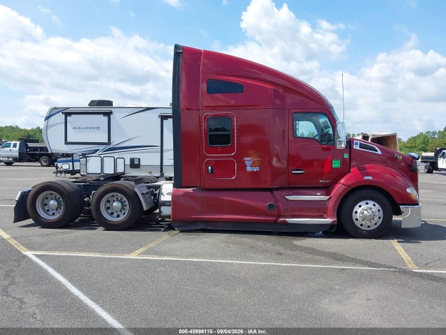 45996115 :رقم المزاد ، 1XKYDP9X2MJ399515 vin ، 2021 Kenworth T680 مزاد بيع
