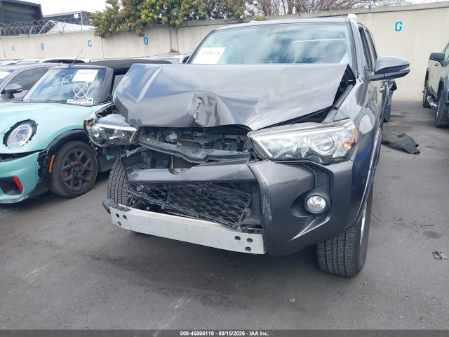 2017 Toyota 4runner Sr5 Premium მანქანა იყიდება აუქციონზე, vin: JTEZU5JR8H5151958, აუქციონის ნომერი: 45996118