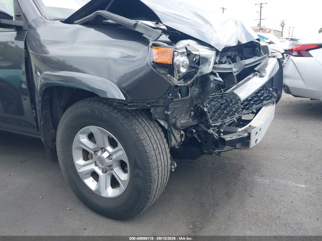 2017 Toyota 4runner Sr5 Premium მანქანა იყიდება აუქციონზე, vin: JTEZU5JR8H5151958, აუქციონის ნომერი: 45996118