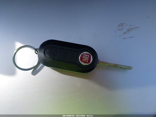 45996155 :رقم المزاد ، 3C3CFFBR5CT332263 vin ، 2012 Fiat 500 Sport مزاد بيع