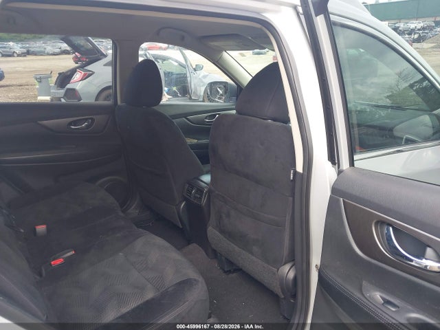 Продажа на аукционе авто 2015 Nissan Rogue Sv, vin: 5N1AT2MV4FC787812, номер лота: 45996167