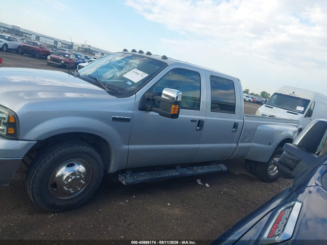 2006 Ford F-350 Lariat/xl/xlt მანქანა იყიდება აუქციონზე, vin: 1FTWW32P26EC47004, აუქციონის ნომერი: 45996174