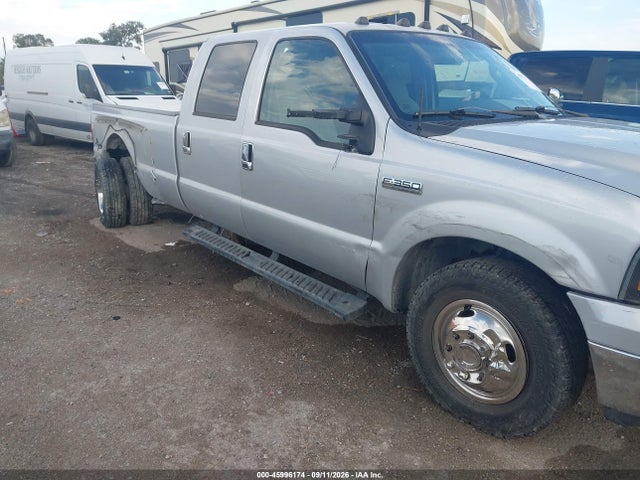2006 Ford F-350 Lariat/xl/xlt მანქანა იყიდება აუქციონზე, vin: 1FTWW32P26EC47004, აუქციონის ნომერი: 45996174
