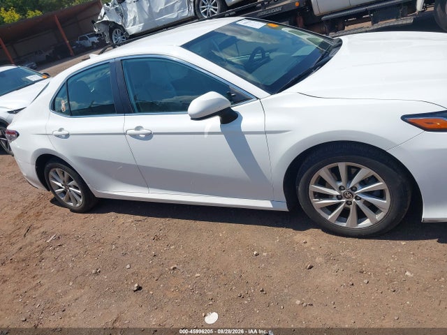 Auction sale of the 2021 Toyota Camry Le, vin: 4T1C11AK3MU498124, lot number: 45996205