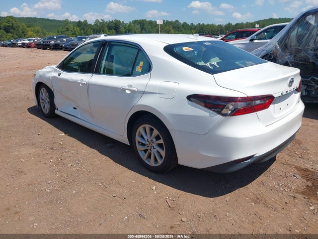 Auction sale of the 2021 Toyota Camry Le, vin: 4T1C11AK3MU498124, lot number: 45996205