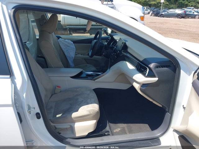 Auction sale of the 2021 Toyota Camry Le, vin: 4T1C11AK3MU498124, lot number: 45996205
