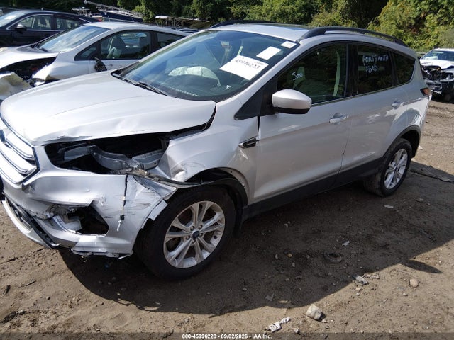 Продажа на аукционе авто 2018 Ford Escape Se, vin: 1FMCU9GD0JUD40124, номер лота: 45996223