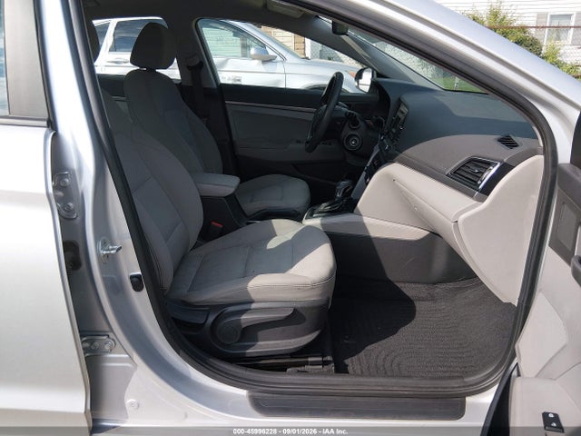 2017 Hyundai Elantra Se მანქანა იყიდება აუქციონზე, vin: 5NPD74LF4HH198018, აუქციონის ნომერი: 45996228
