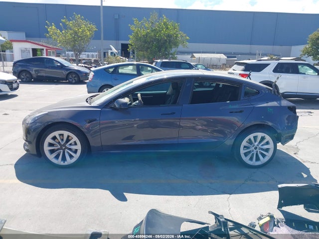 Продажа на аукционе авто 2022 Tesla Model 3 Rear-wheel Drive, vin: 5YJ3E1EA6NF296642, номер лота: 45996246