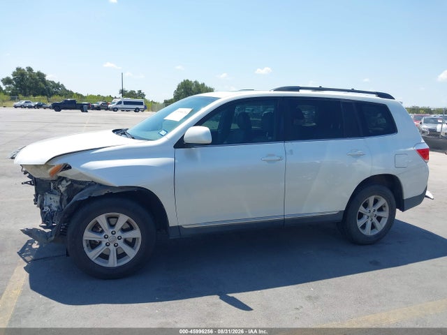 2013 Toyota Highlander Se V6 მანქანა იყიდება აუქციონზე, vin: 5TDZK3EH6DS120423, აუქციონის ნომერი: 45996256